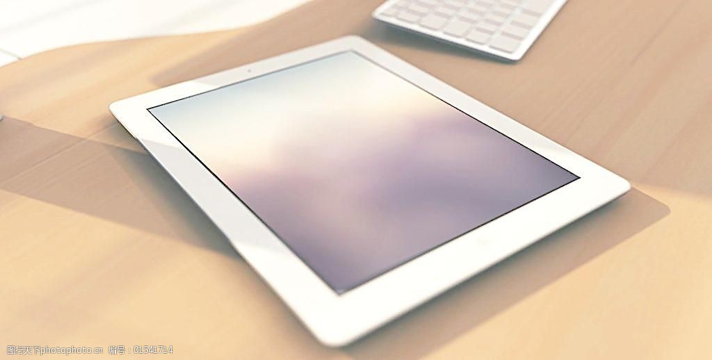 iPad 重新定义平板电脑的美学与功能